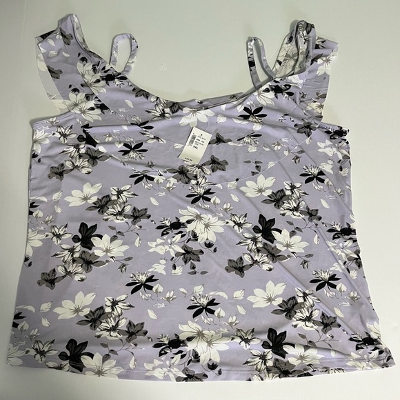 Revolution Top Women’s XXL Floral‎ Lavender Blouse Sleeveless New With Ts… - Picture 5 of 9